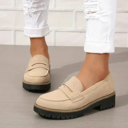 Mocassins Femme à Semelle Épaisse et Coupe Confortable pour Usage Quotidien