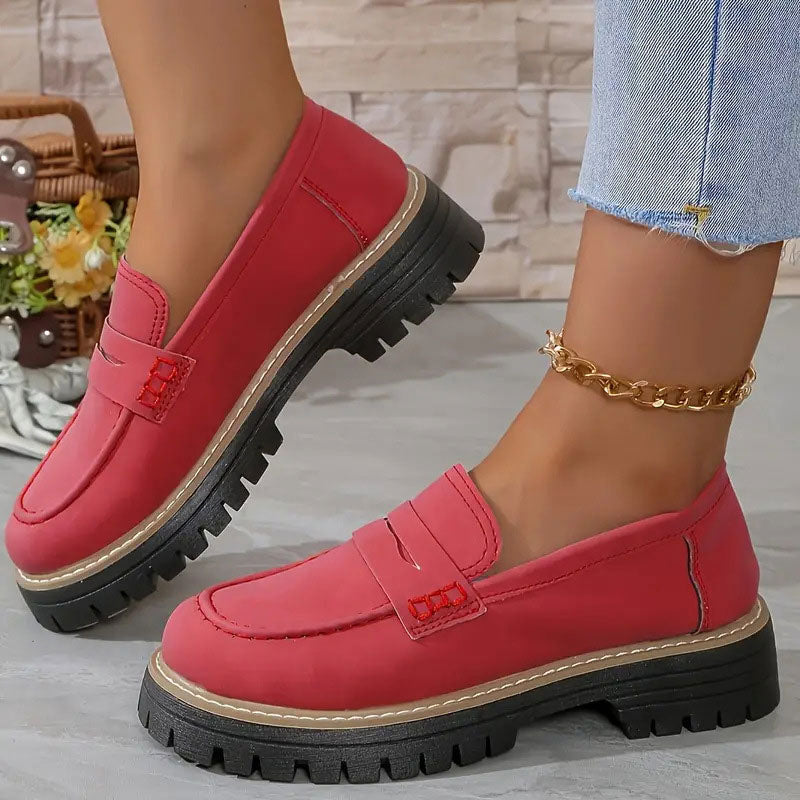 Mocassins Femme à Semelle Épaisse et Coupe Confortable pour Usage Quotidien