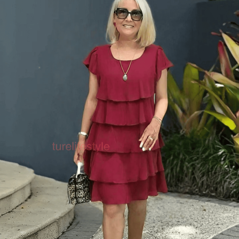 Robe Femme Fluide à Volants et Découpe Ondulée pour Style Élégant et Confort Léger