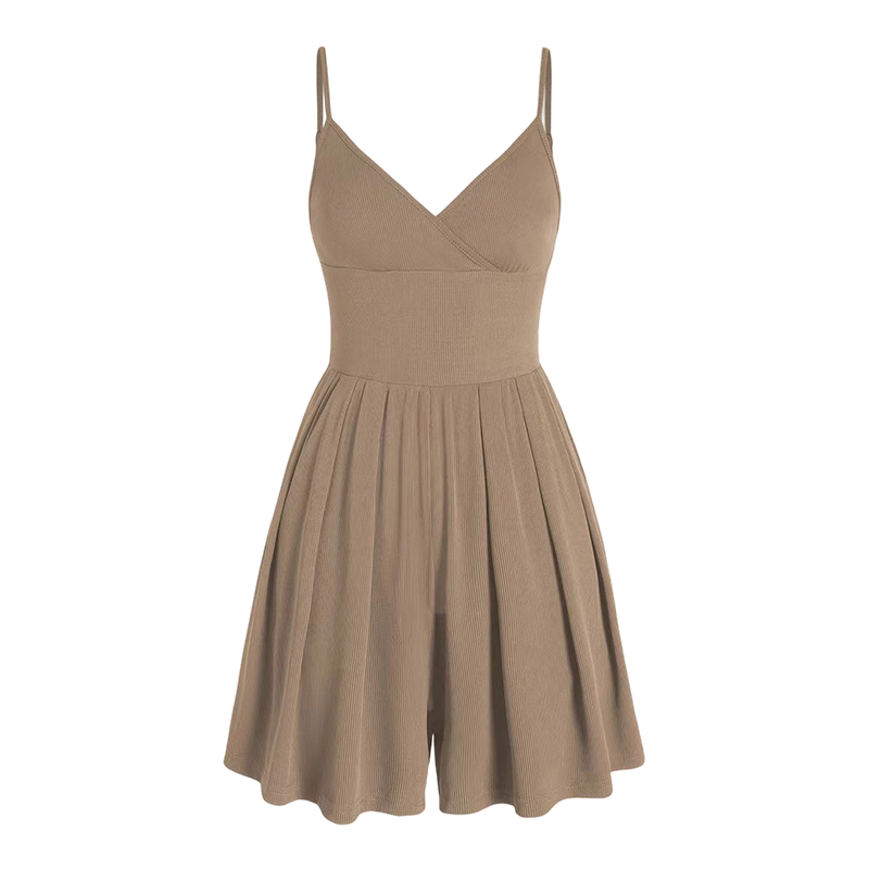 Combinaison femme à bretelles avec short intégré et jupe évasée