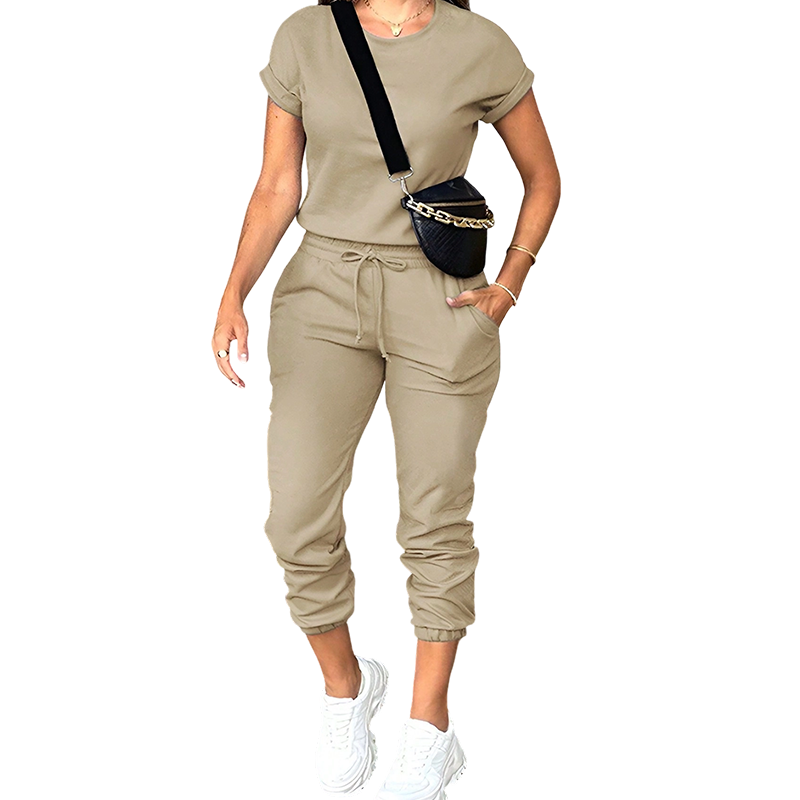 Ensemble femme décontracté avec t-shirt fluide et pantalon ajustable
