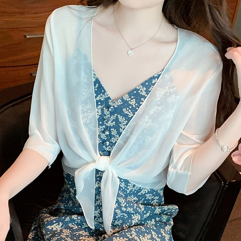 Haut femme en chiffon transparent avec nœud à l’avant