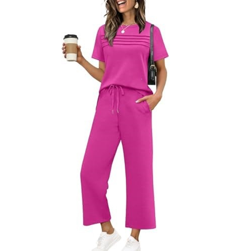 Ensemble femme décontracté avec pantalon large et haut manches courtes