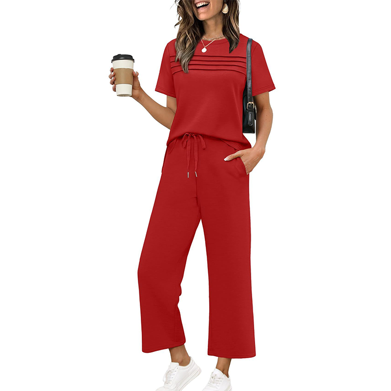 Ensemble femme décontracté avec pantalon large et haut manches courtes