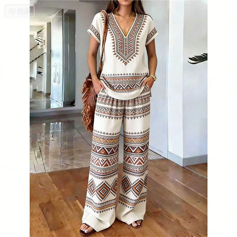 Ensemble femme bohème avec haut imprimé floral et pantalon large