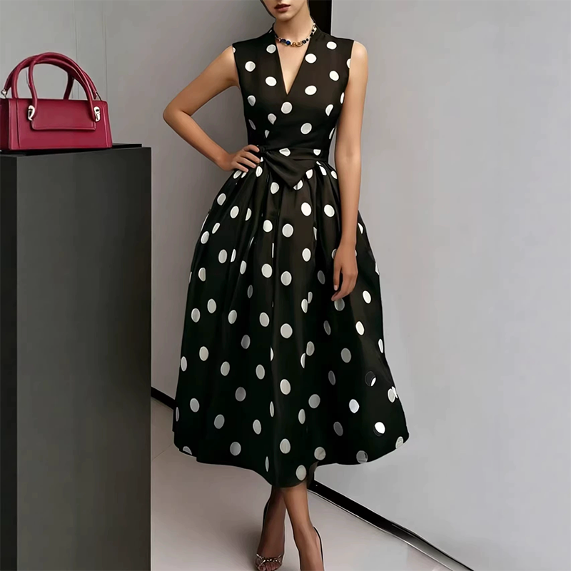 Robe femme sans manches à pois avec col V et ceinture