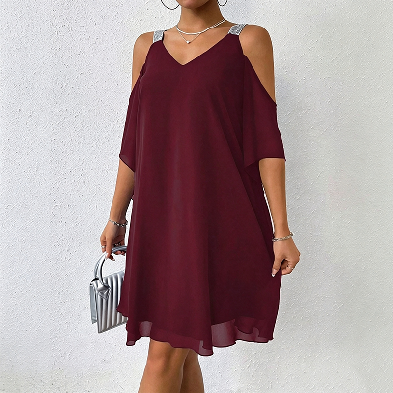 Robe femme épaules dénudées avec bretelles brillantes