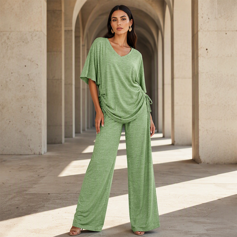 Ensemble femme fluide à col V avec pantalon large