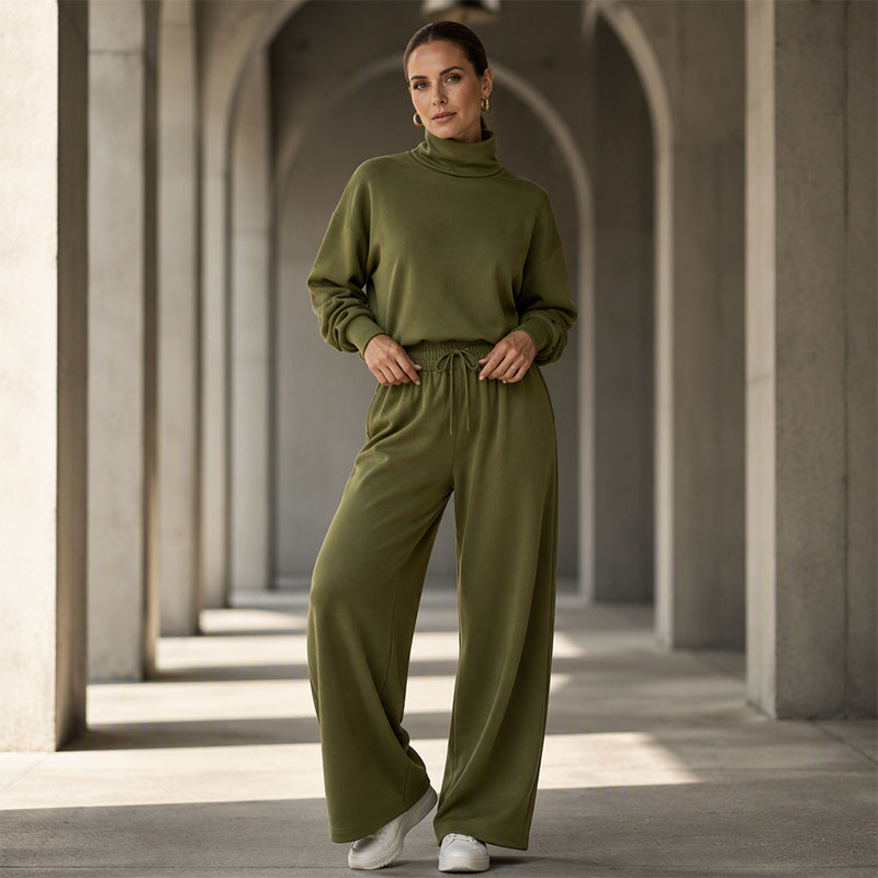 Ensemble femme avec col montant et pantalon fluide