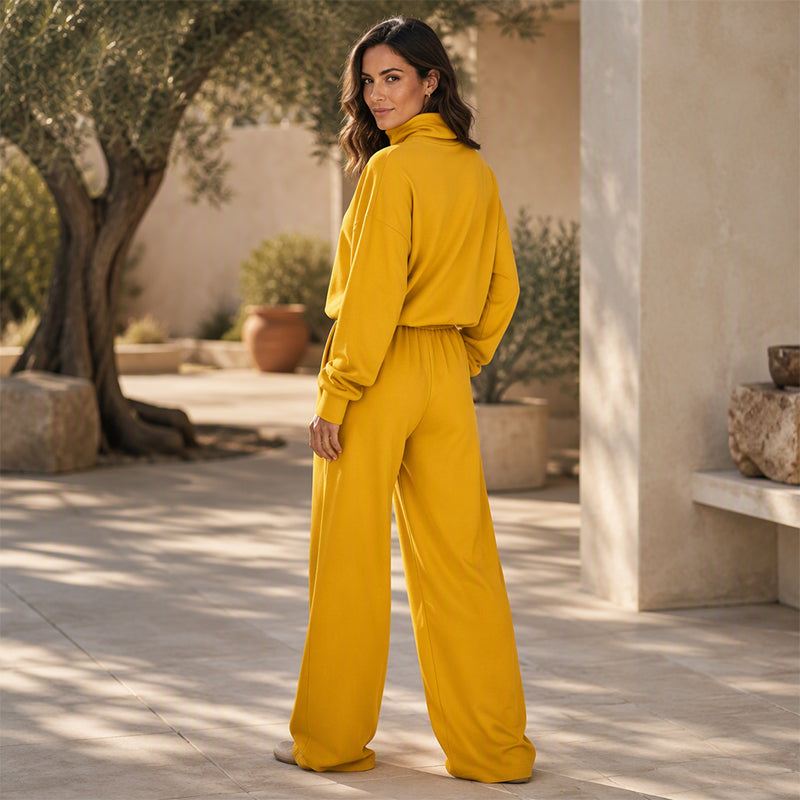 Ensemble femme avec col montant et pantalon fluide
