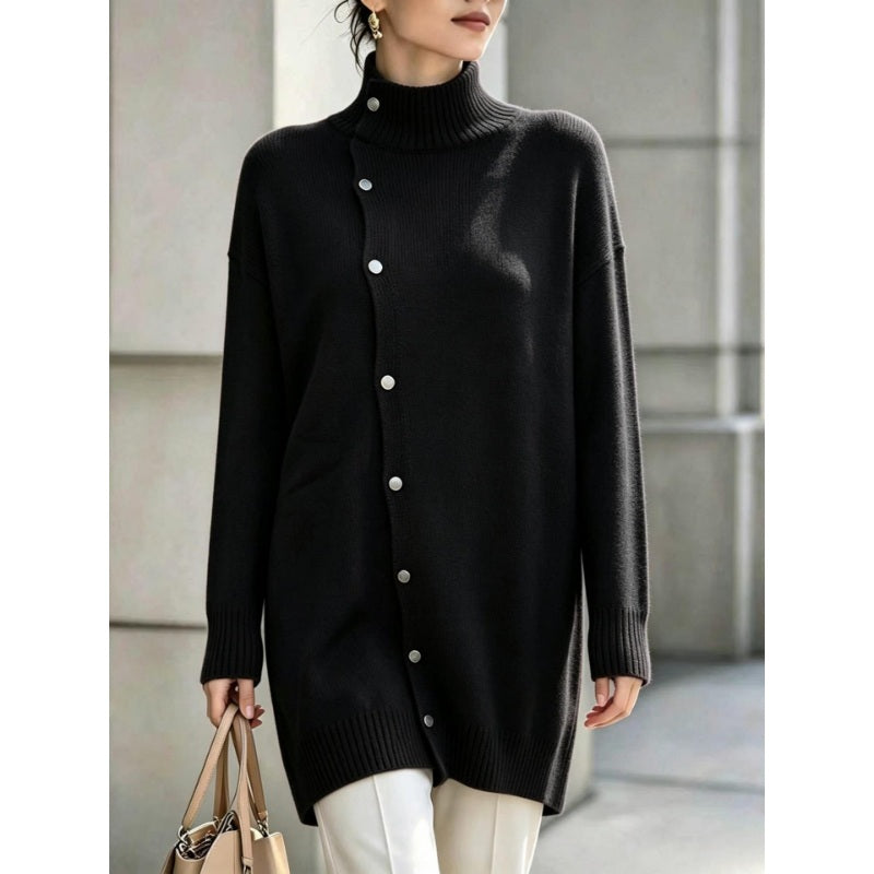 Pull femme long à col roulé avec boutons asymétriques
