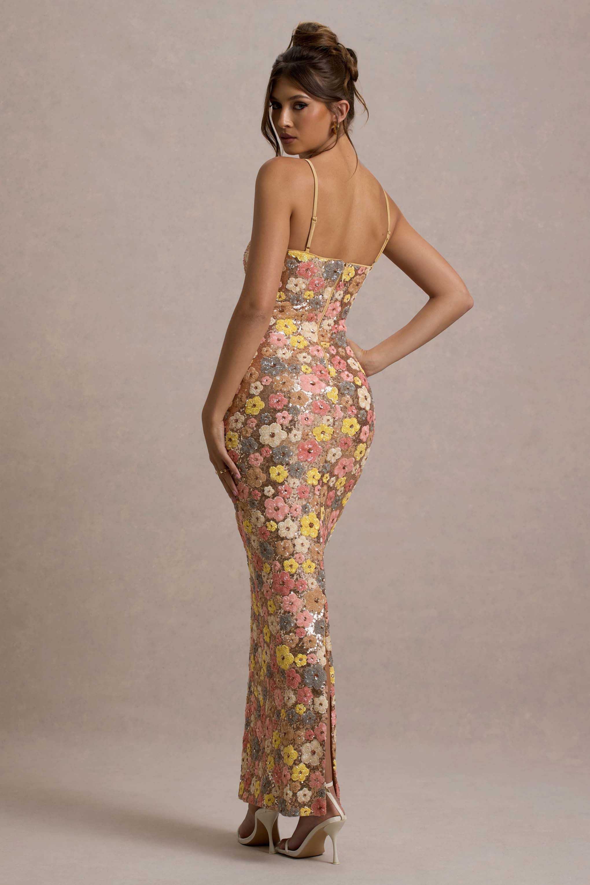 Robe Longue Fleurie Élégante avec Fines Bretelles